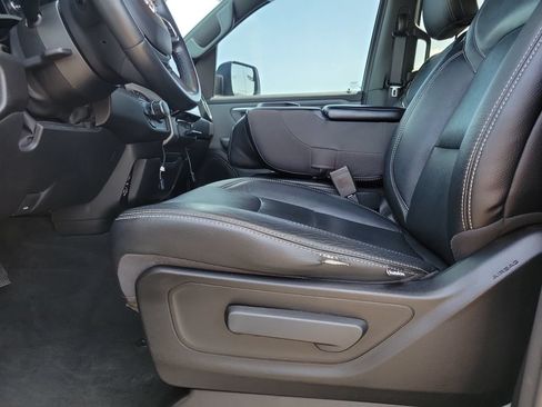 Used 2022 RAM 1500 Big Horn AWD/4WD image 19