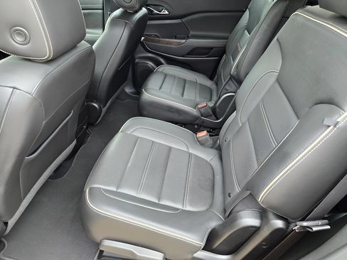Used 2023 GMC Acadia Denali AWD/4WD image 28
