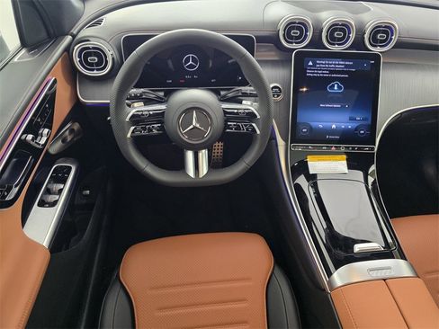 New 2026 Mercedes-Benz GLC 300 image 10