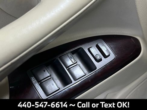 Used 2013 Lexus LX 570 4WD w/ Luxury Pkg image 10