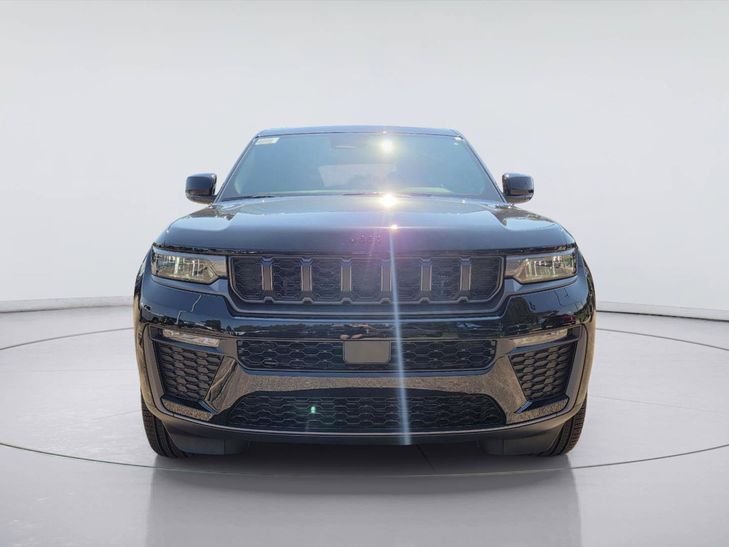 New 2027 Jeep Grand Cherokee Limited w/ Limited Altitude Package RWD image 2
