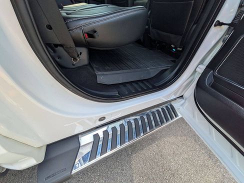 Used 2019 Ford F150 Lariat w/ Equipment Group 501A Mid AWD/4WD image 27