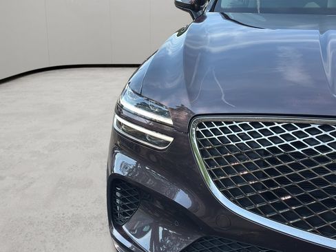 Used 2022 Genesis GV70 2.5T w/ Advanced Package AWD/4WD image 10