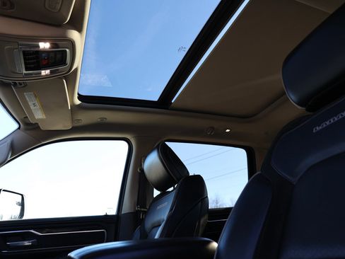 Used 2022 RAM 1500 Laramie image 24