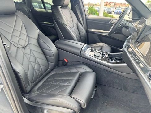 Used 2024 BMW X5 xDrive40i w/ Premium Package AWD/4WD image 13