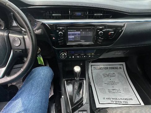Used 2015 Toyota Corolla S FWD image 12