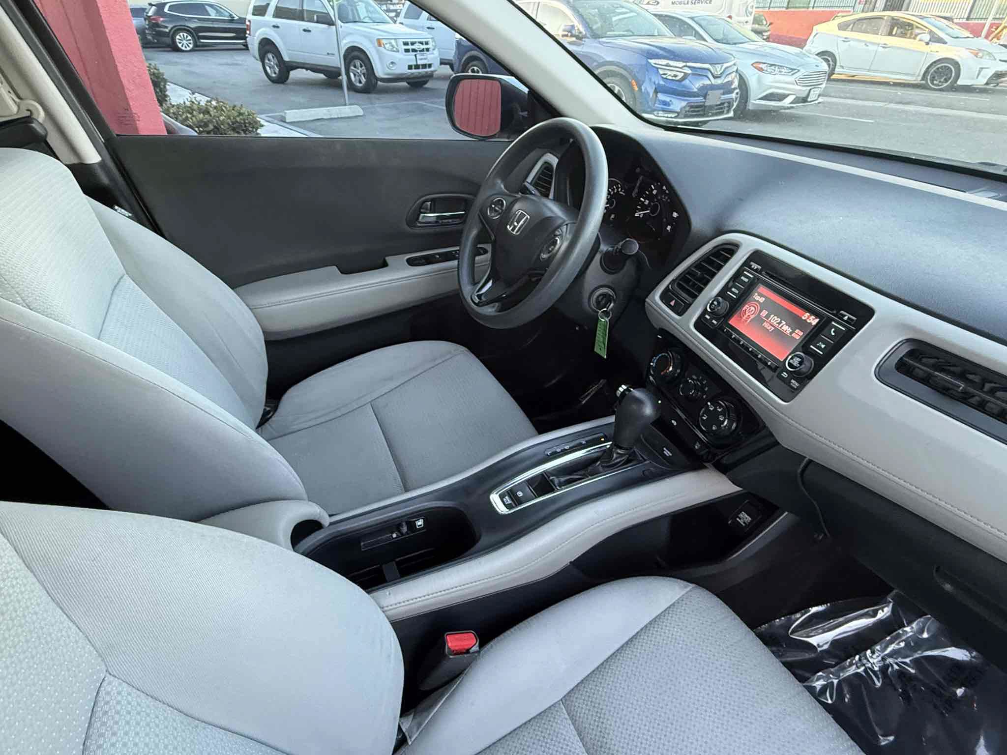 Used 2020 Honda HR-V LX image 58