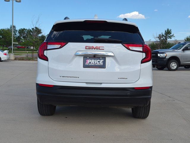 Used 2024 GMC Terrain SLE w/ Driver Convenience Package AWD/4WD image 7