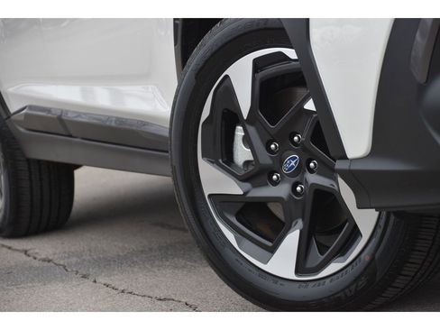 Certified 2025 Subaru Crosstrek 2.5i Limited w/ Popular Package #4A image 9