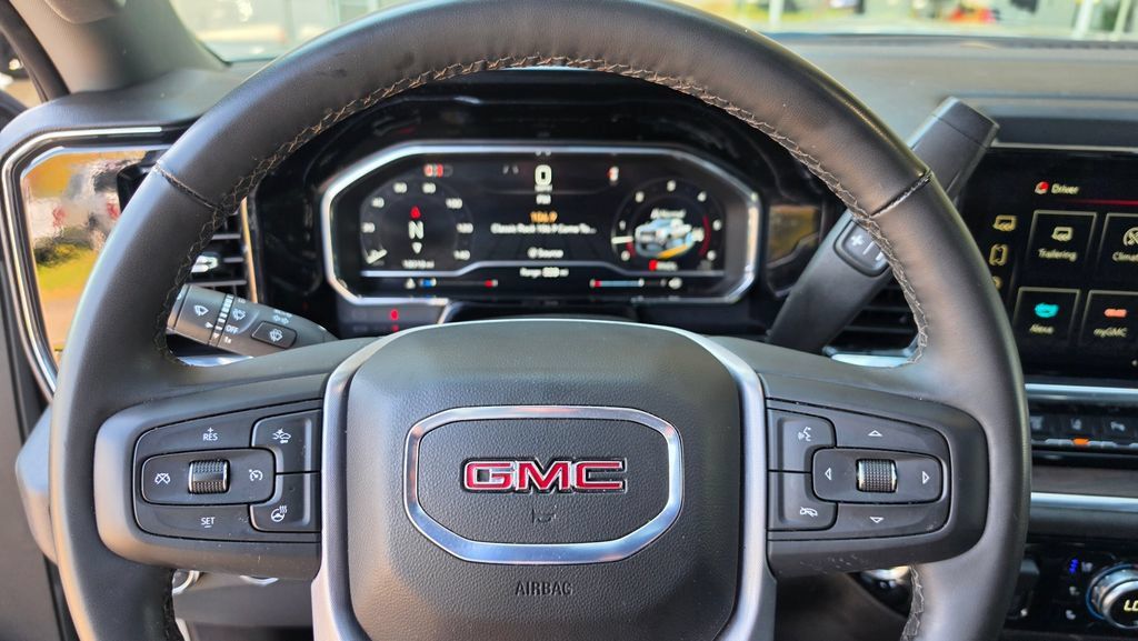 Used 2025 GMC Sierra 2500 SLT w/ SLT Convenience Package AWD/4WD image 13