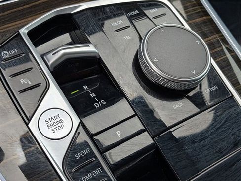 Used 2024 BMW X5 xDrive40i w/ Premium Package image 24