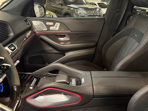 Used 2024 Mercedes-Benz GLS 63 AMG 4MATIC image 37