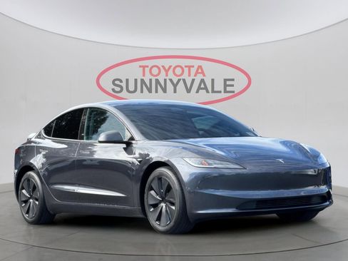 Used 2024 Tesla Model 3 Standard Range image 10