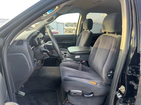 Used 2004 Dodge Ram 1500 Truck SLT image 9
