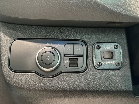 Used 2025 Mercedes-Benz Sprinter 3500 image 22