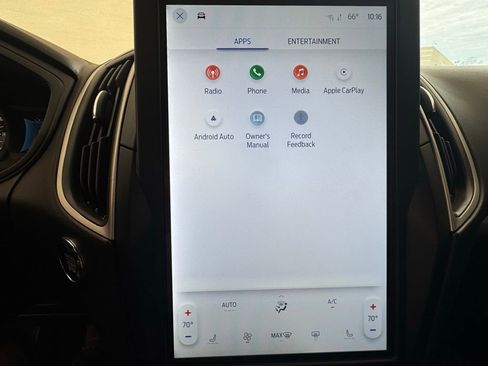 Used 2024 Ford Edge SEL w/ Convenience Package image 17