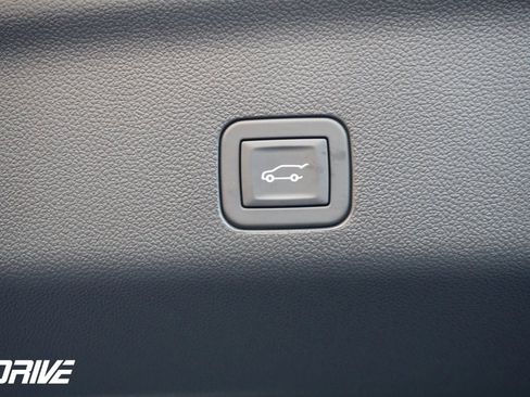 Used 2026 GMC Yukon Denali Ultimate image 45