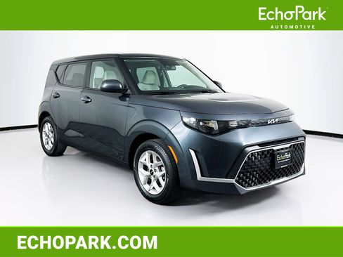 Used 2025 Kia Soul LX w/ LX Technology Package image 1