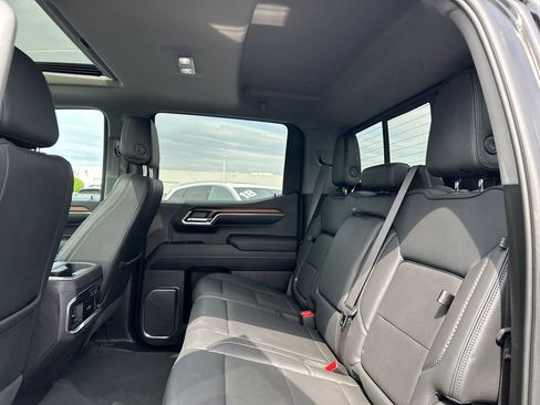 Certified 2024 GMC Sierra 1500 Denali AWD/4WD image 36