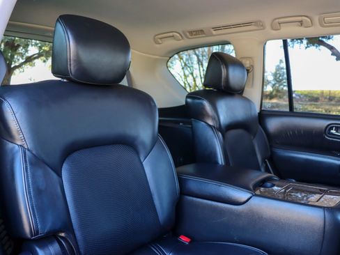 Used 2017 INFINITI QX80 2WD w/ Driver Assistance Package image 23