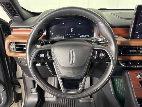 Used 2021 Lincoln Aviator Reserve w/ Equipment Group 201A RWD image 17