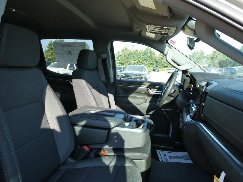New 2026 Chevrolet Silverado 1500 RST AWD/4WD image 13