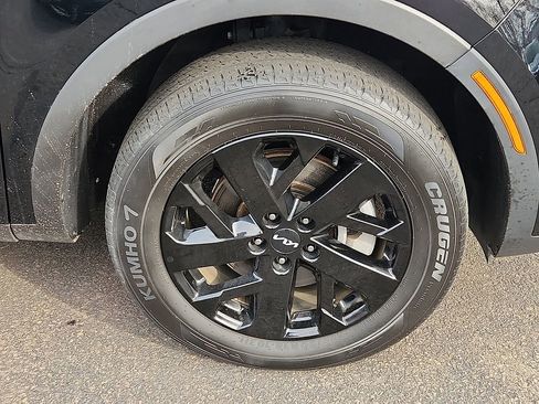 Certified 2022 Kia Sorento S image 8