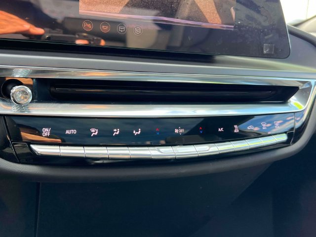 Used 2024 Cadillac Lyriq Tech w/ Driver Assist Package AWD/4WD image 30