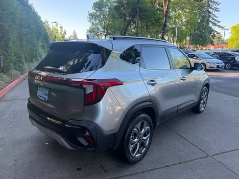 Used 2024 Kia Seltos S AWD/4WD image 4