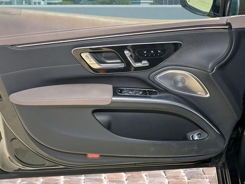 Used 2023 Mercedes-Benz EQS 450+ Sedan image 10