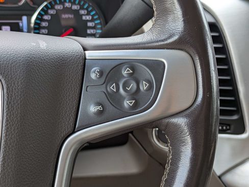 Used 2018 GMC Yukon XL SLT w/ Premium Edition AWD/4WD image 31