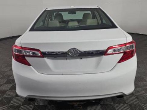 Used 2012 Toyota Camry XLE image 7