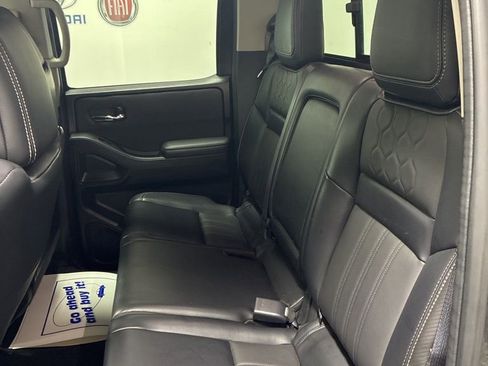 Used 2024 Nissan Frontier SL w/ Technology Package image 23