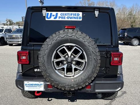 Used 2025 Jeep Wrangler Unlimited Rubicon w/ Technology Group image 4