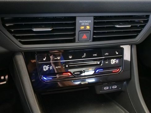 New 2025 Volkswagen Jetta Sport image 19