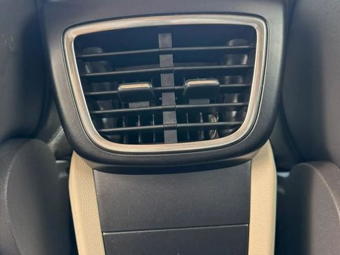 Used 2019 Lincoln Nautilus Select FWD image 22