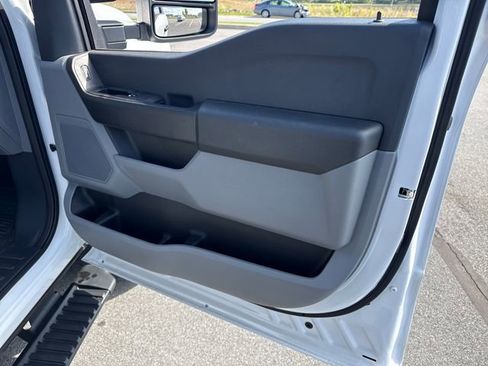 Used 2024 Ford F550 4x4 Regular Cab Super Duty image 15