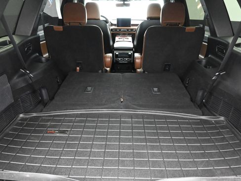 Used 2021 Lincoln Aviator Grand Touring w/ Elements Package Plus image 27