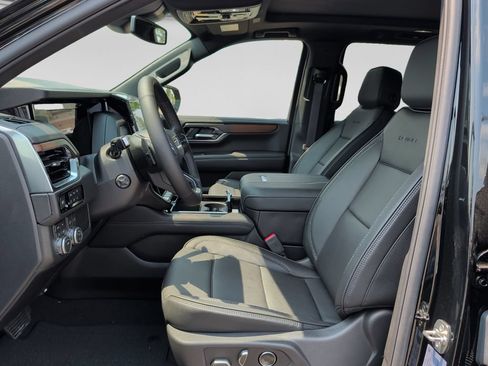 New 2026 GMC Yukon XL Denali w/ Sun & Power Step Package AWD/4WD image 21