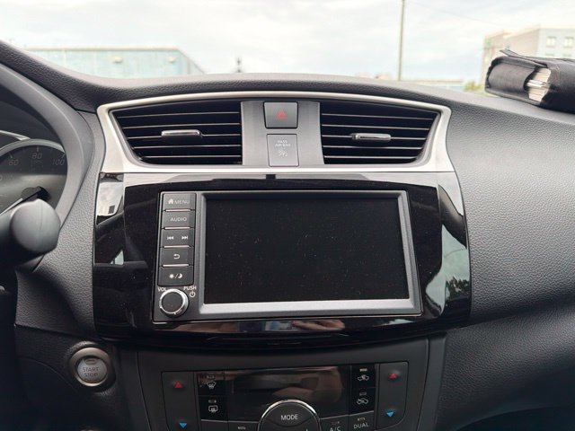 Used 2019 Nissan Sentra SV FWD image 18