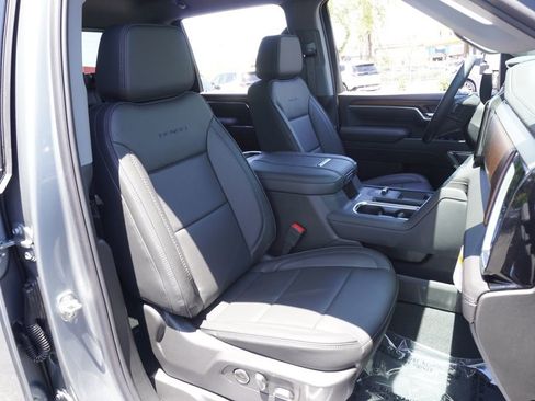 New 2025 GMC Sierra 2500 Denali w/ Max Trailering Package image 13