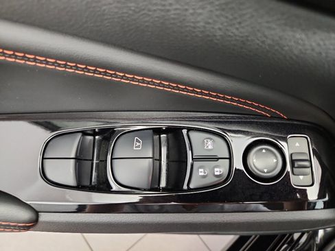 Used 2023 Nissan Altima 2.5 SR image 9