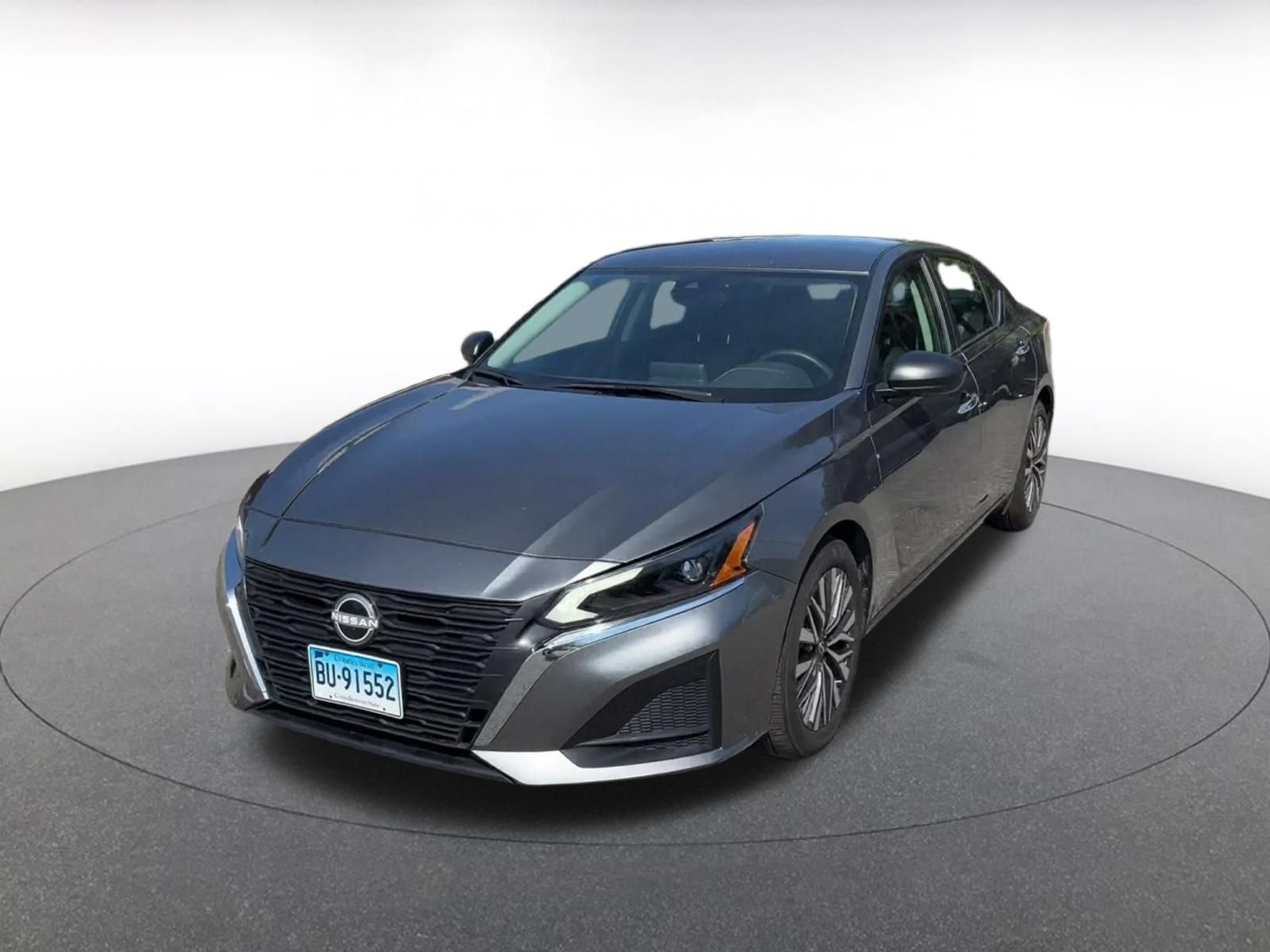 Used 2025 Nissan Altima 2.5 SV FWD image 4