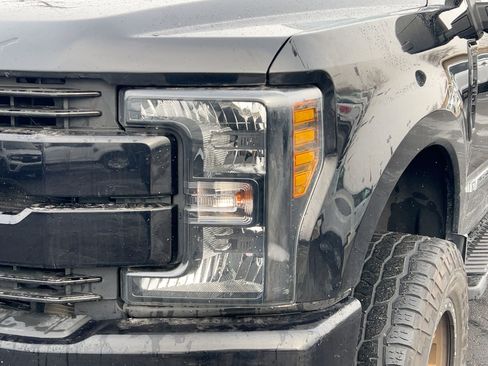 Used 2019 Ford F350 Lariat w/ Lariat Ultimate Package image 12