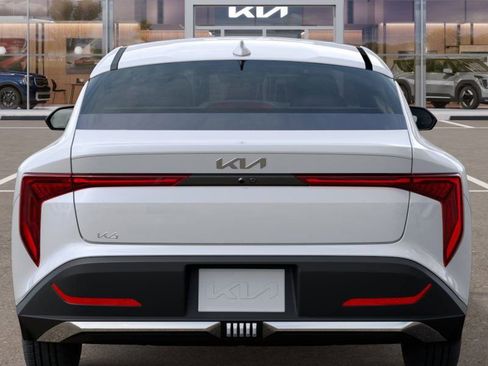 New 2025 Kia K4 LX image 14