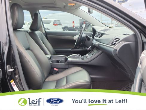 Used 2013 Lexus CT 200h image 31