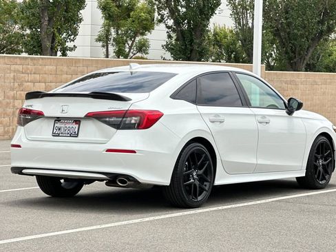 Used 2024 Honda Civic Sport image 4