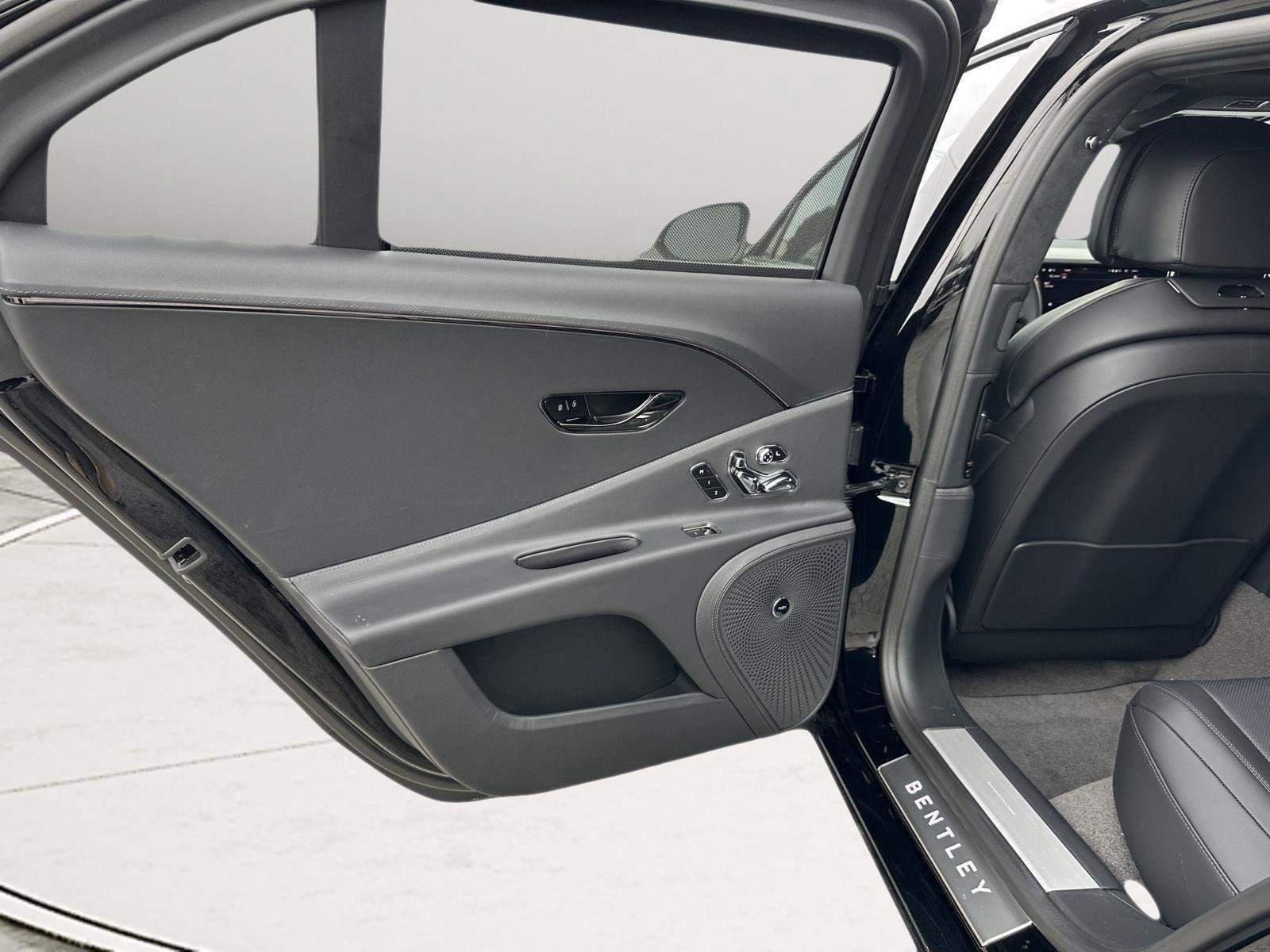 New 2026 Bentley Flying Spur V8 AWD/4WD image 60