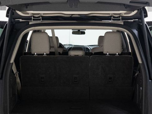 Used 2018 Ford Expedition XLT w/ Equipment Group 202A RWD image 76