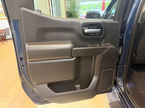 Used 2021 Chevrolet Silverado 1500 Custom RWD image 17